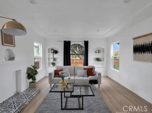 1042 W 84th Pl, Los Angeles, CA 90044