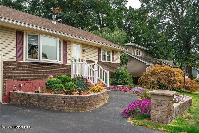 3rd image of 1274 Princetown Road