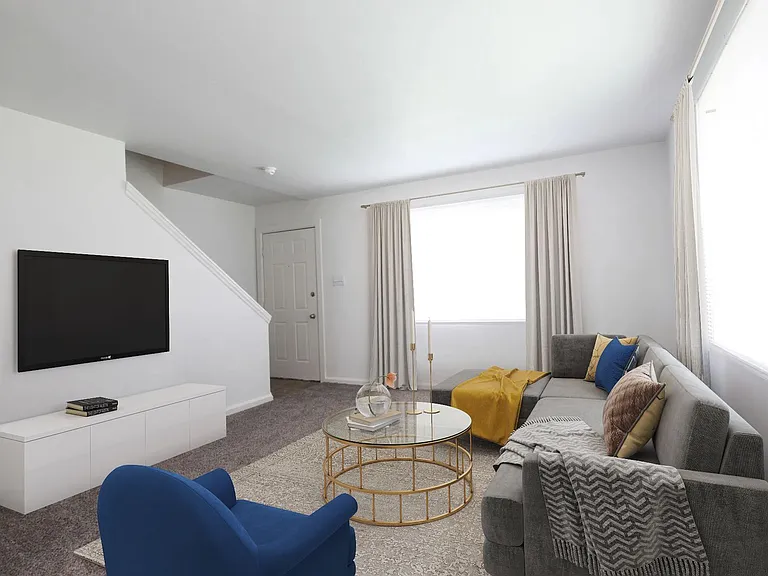 Colonial Manor Apartments — Photo 19