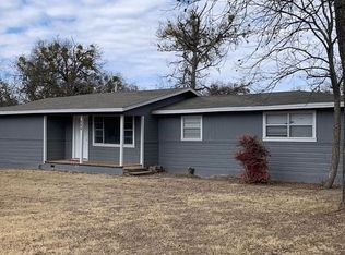 601 E Duncan Ave, Comanche, TX 76442