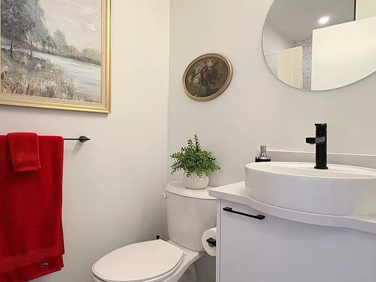 1075 Tillicum Rd #510 — Photo 21