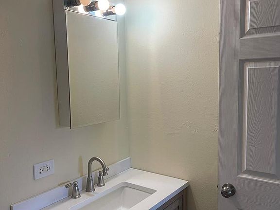 4th image of 706 Marilyn Ave APT 102