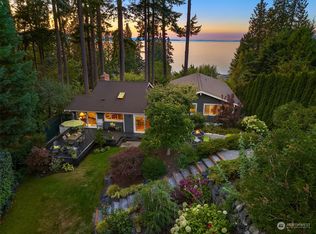 18715 Olympic View Dr, Edmonds, WA 98020