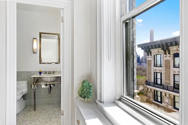 Sold by Corcoran | media 6