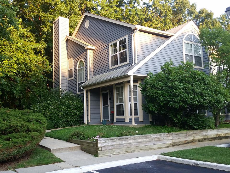 925 Breakwater drive