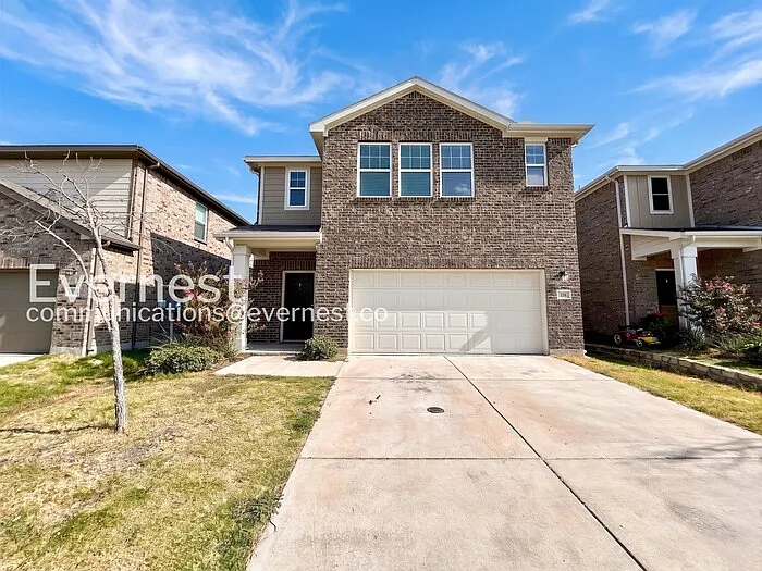 5 bed, 3.0 bath, 2616 sqft, $2,495 — Photo 1