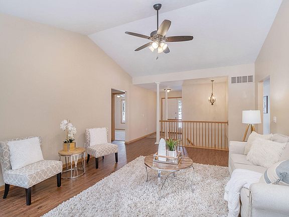 5th image of 193 Gull Pointe Dr