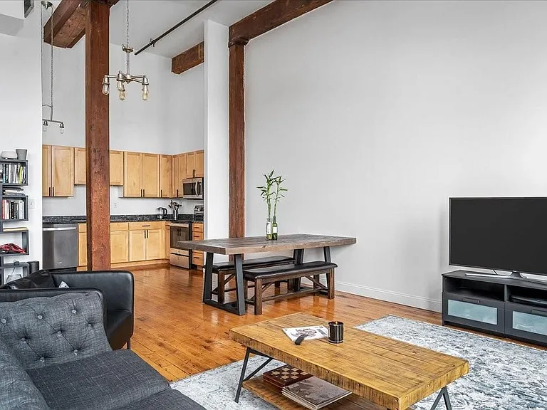 589 Atwells Ave #33C — Photo 9
