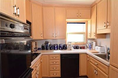 5th image of 305 Peashway St