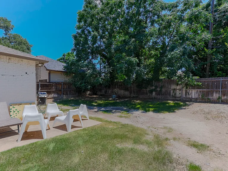 2609 Forest Park Blvd — Photo 11