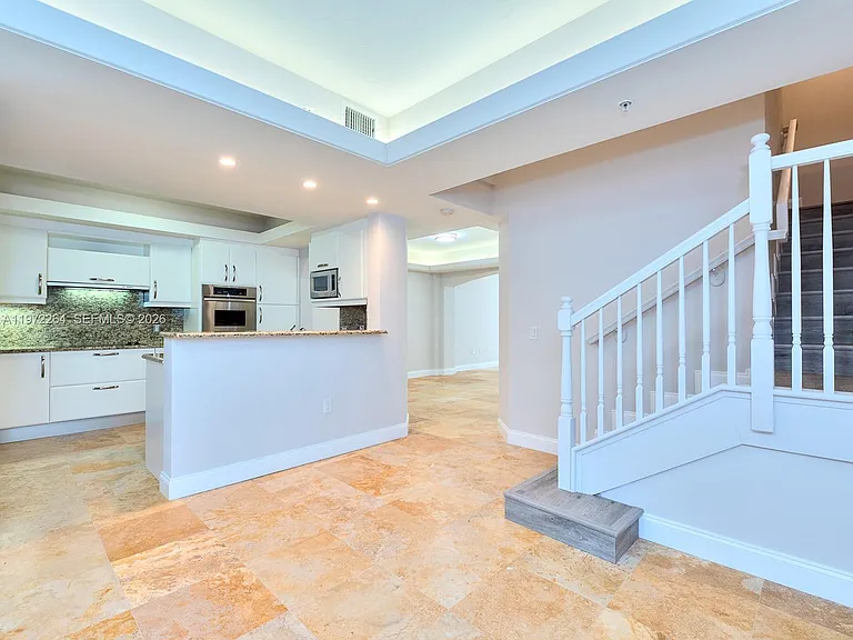 2051 SE 3rd St #Townhouse 11 — Photo 32