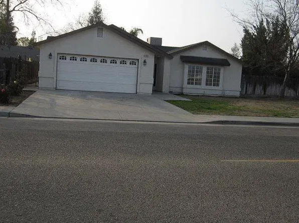 1165 N Hayes Ave, Dinuba, CA 93618