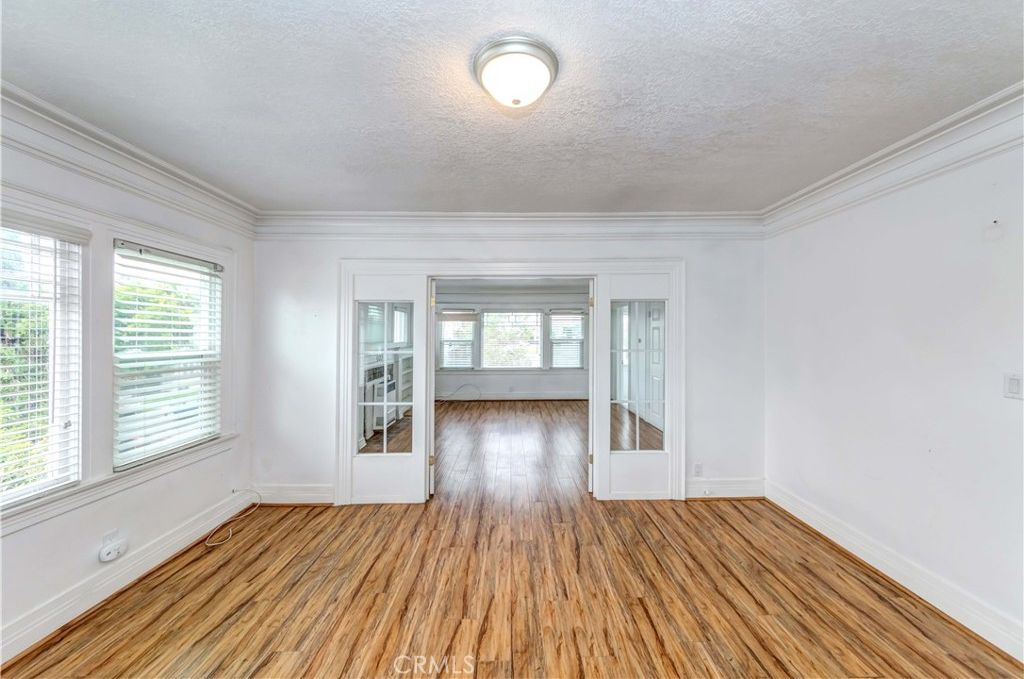 Apartment in Los Angeles, Country Club Park, Koreatown - View 3