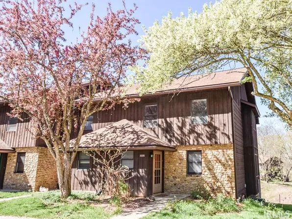 2335 E Winding Brook Cir, Bloomington, IN 47401