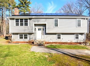 13 Hickory Rd, Millville, MA 01529