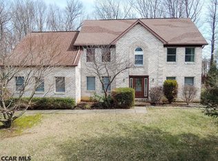 313 Canterbury Dr, State College, PA 16803