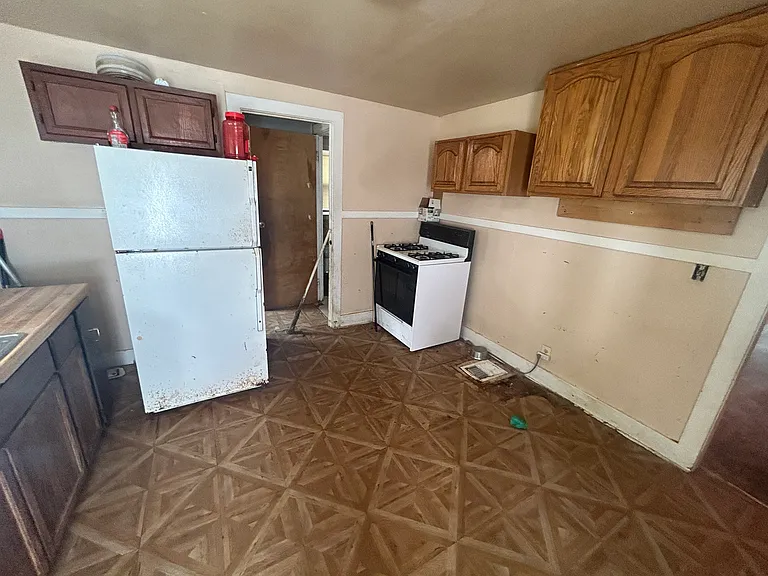 123 Cady St #1 — Photo 8