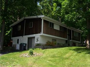 27 Saint George Pl, Schenectady, NY 12304