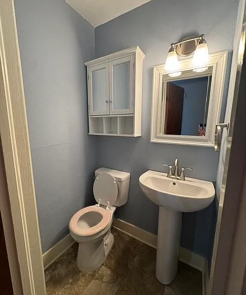 3501 Westmont Dr — Photo 7