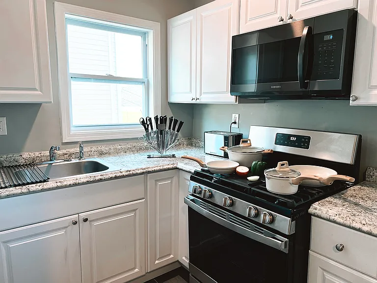 194 Messer St #2 — Photo 6