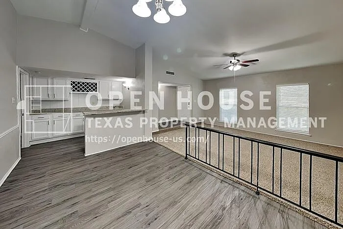 5901 Excalibur Dr — Photo 8