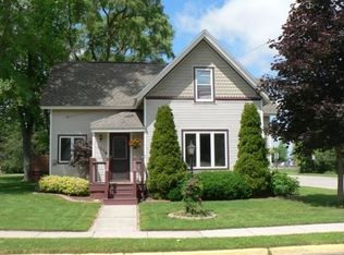 103 2nd St, Brooklyn, WI 53521