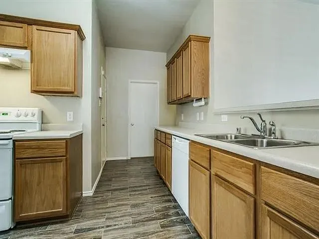 3108 Nandina St — Photo 3