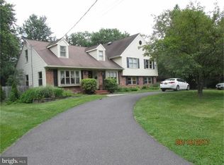 733 Stanwick Rd, Moorestown, NJ 08057