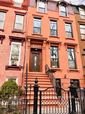 Rented by Chantior Real Estate LLC | media 18