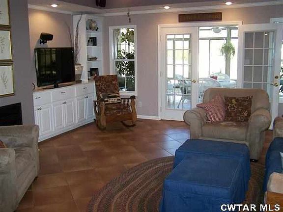 5th image of 230 Tiffany Nicole Ln