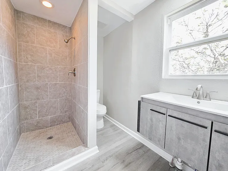 1461 Irish Hill Dr — Photo 8
