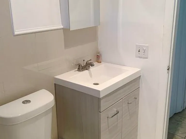 511 SE 2nd Ave #2 — Photo 17