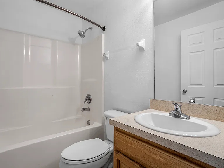 9100 Gray Ave #A — Photo 6