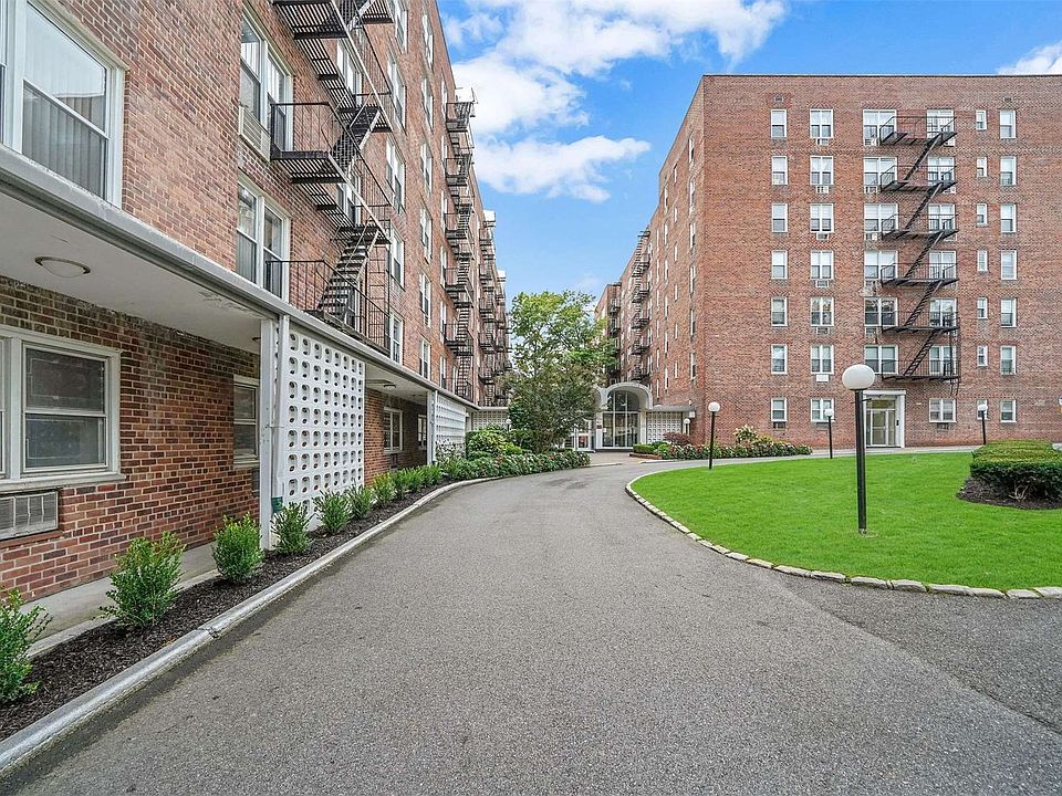 Valerie Arms 5444 Little Neck Pkwy Little Neck, NY Zillow