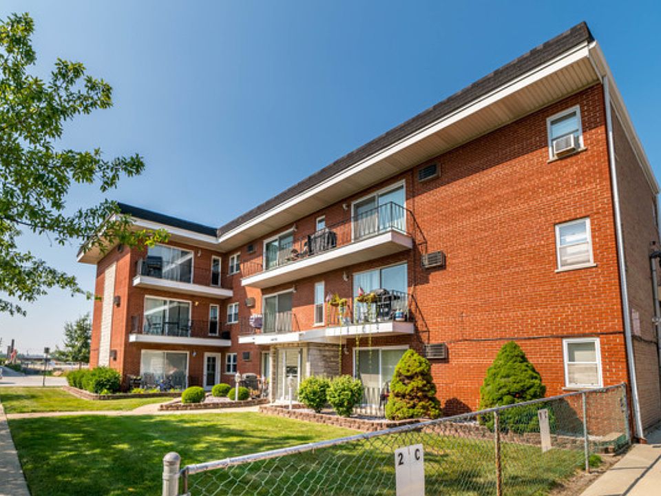 1st image of 6450 S New England Ave APT 3B