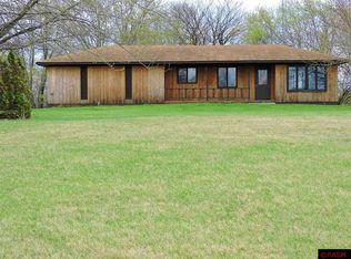 61343 185th St, Janesville, MN 56048