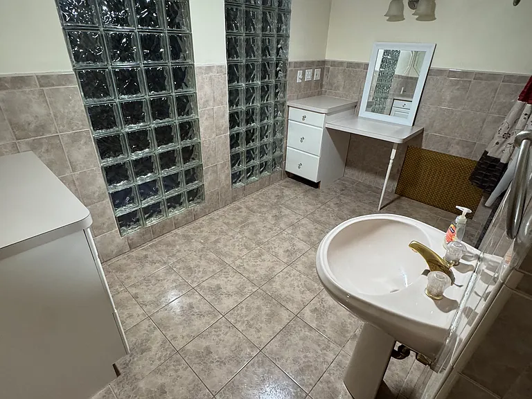 42 Tracy Ave #1 — Photo 9