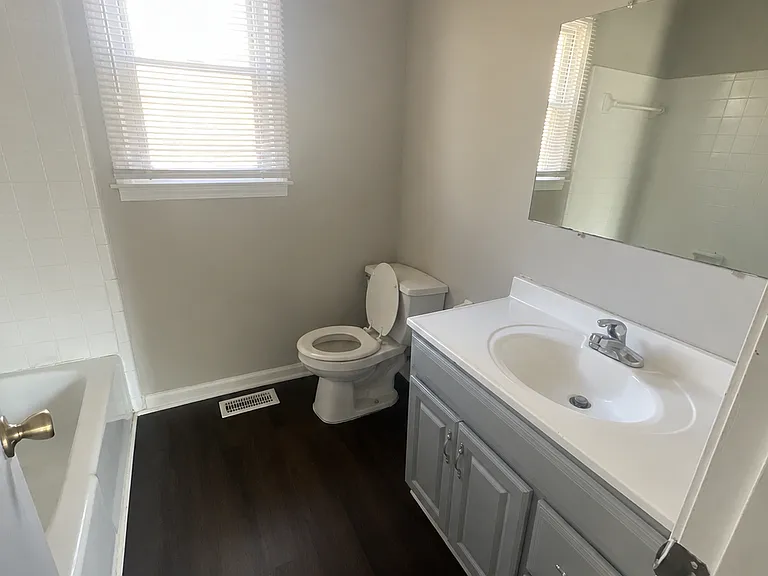 5606 Agner Dr #B — Photo 6