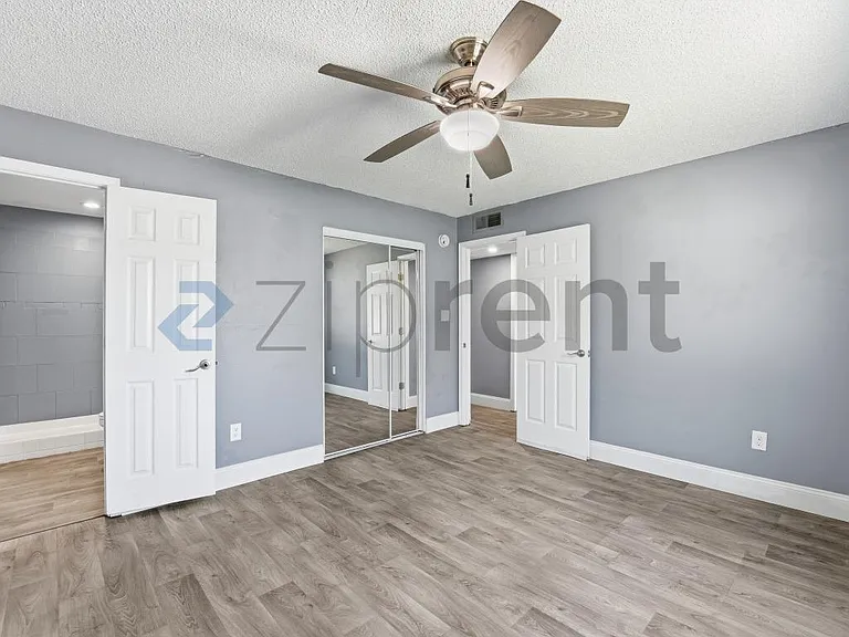 1228 E Barbara Dr — Photo 21