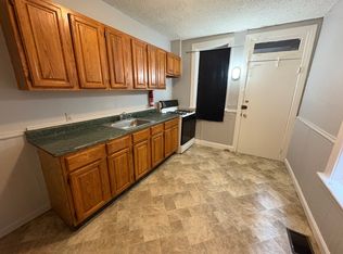 443 Crescent St, Harrisburg, PA 17104