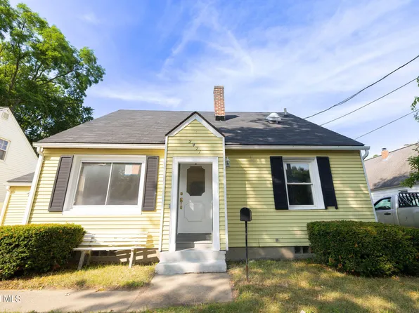 2471 Curry Road, Schenectady, NY 12303