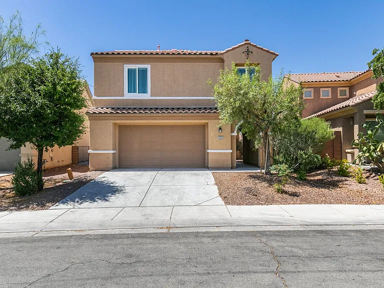 2925 Dowitcher Ave — Photo 38