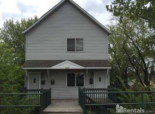 2122 W 4th St, Duluth, MN 55806