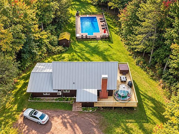 3rd image of 143 Terrace Dr