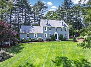 28 Old Farm Rd, Hopkinton, MA 01748