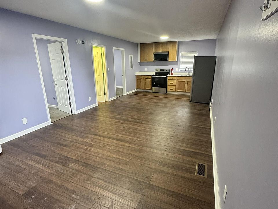 1st image of 615 Elberta St