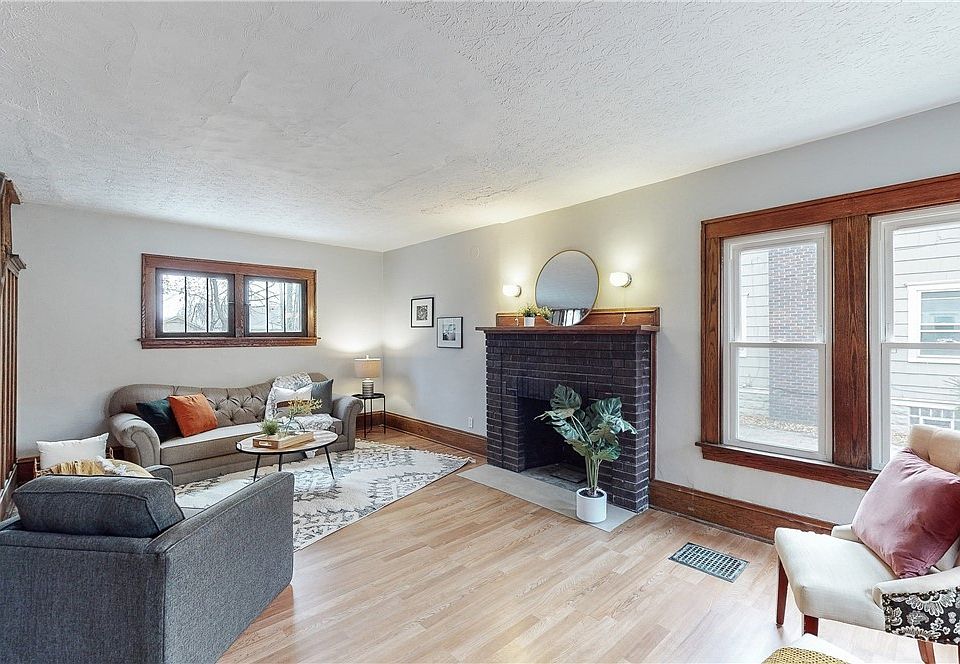 1074 Delia Ave, Akron, OH 44320 Zillow