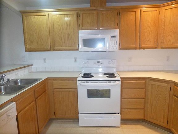 3rd image of 4216 146th Pl SW
