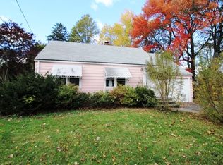 112 Piper Rd, Hamden, CT 06514