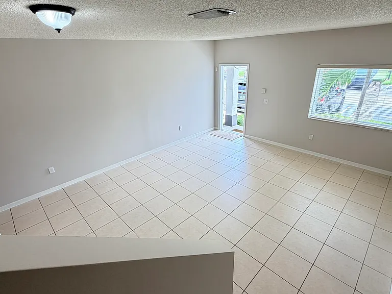 2202 SE 23rd Ter — Photo 25